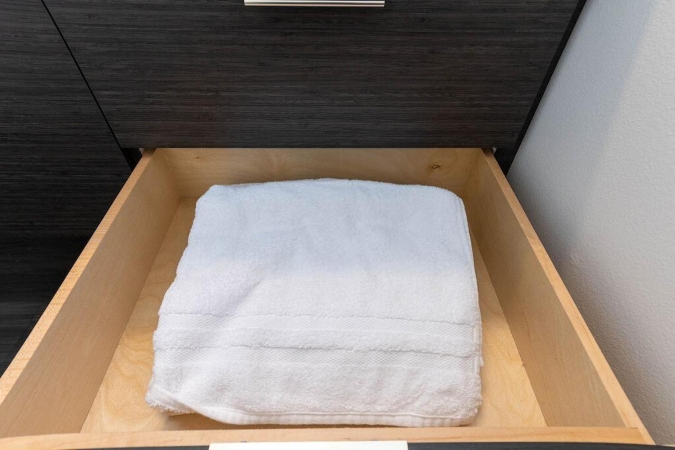 Self Check-In-Washer-Dryer-4Ksmart Tv-King Bed-Gym Tacoma Extérieur photo