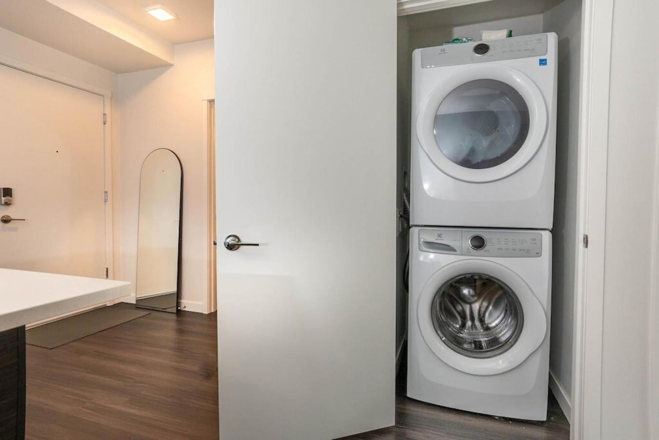 Self Check-In-Washer-Dryer-4Ksmart Tv-King Bed-Gym Tacoma Extérieur photo