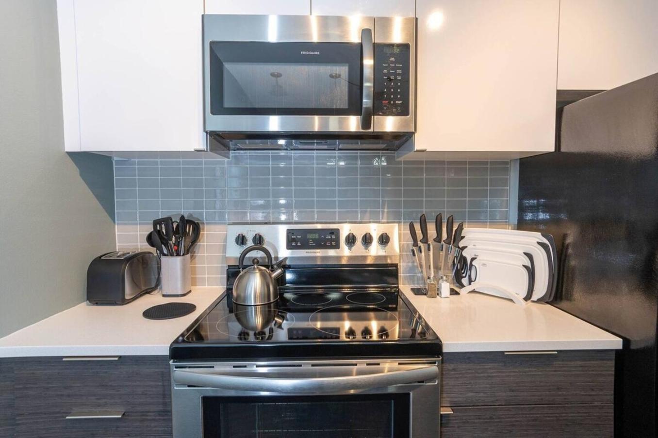 Self Check-In-Washer-Dryer-4Ksmart Tv-King Bed-Gym Tacoma Extérieur photo