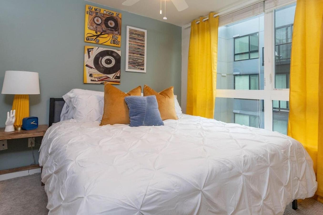Self Check-In-Washer-Dryer-4Ksmart Tv-King Bed-Gym Tacoma Extérieur photo